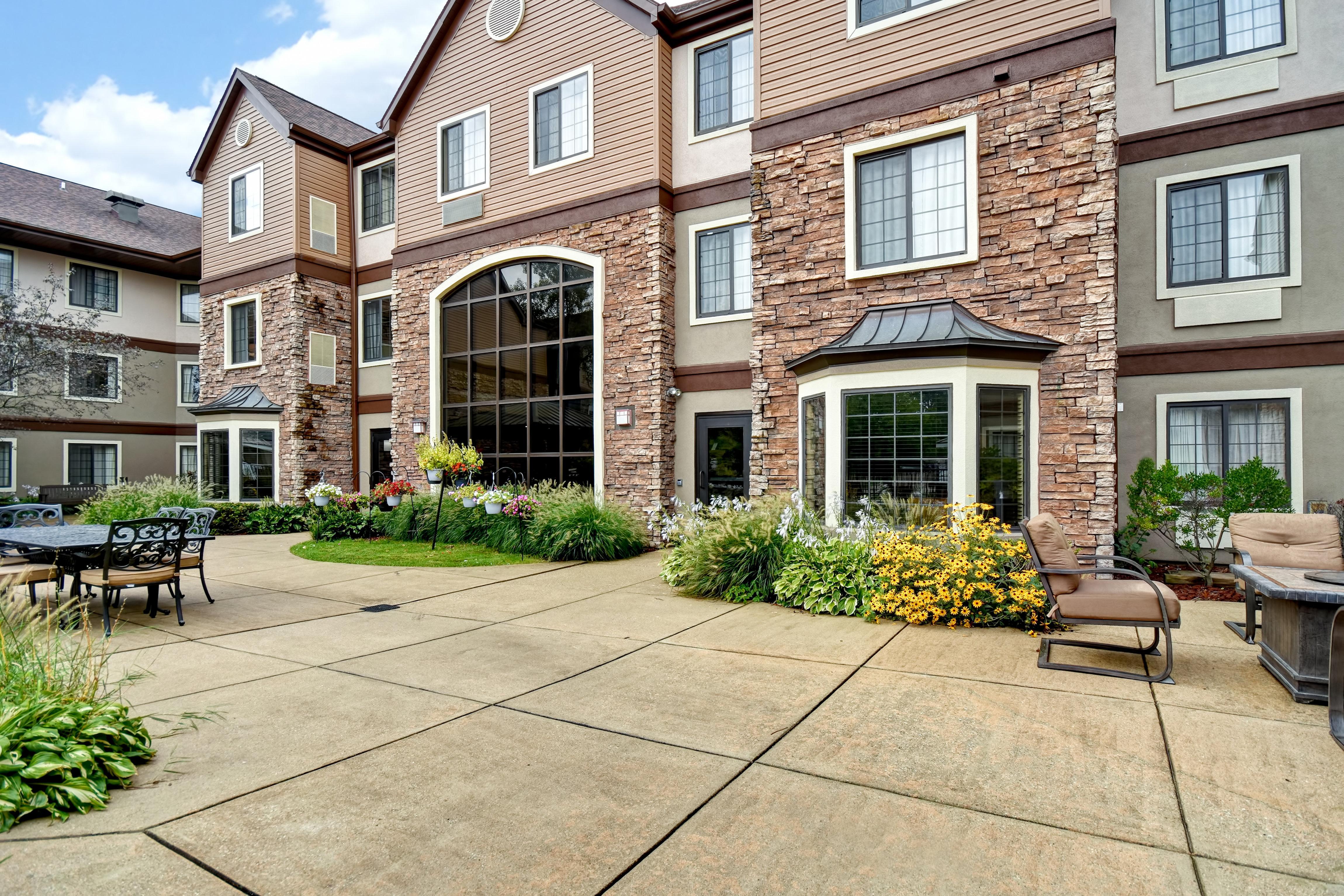 Staybridge Suites Grand Rapids-Kentwood By Ihg Cascade Exterior foto