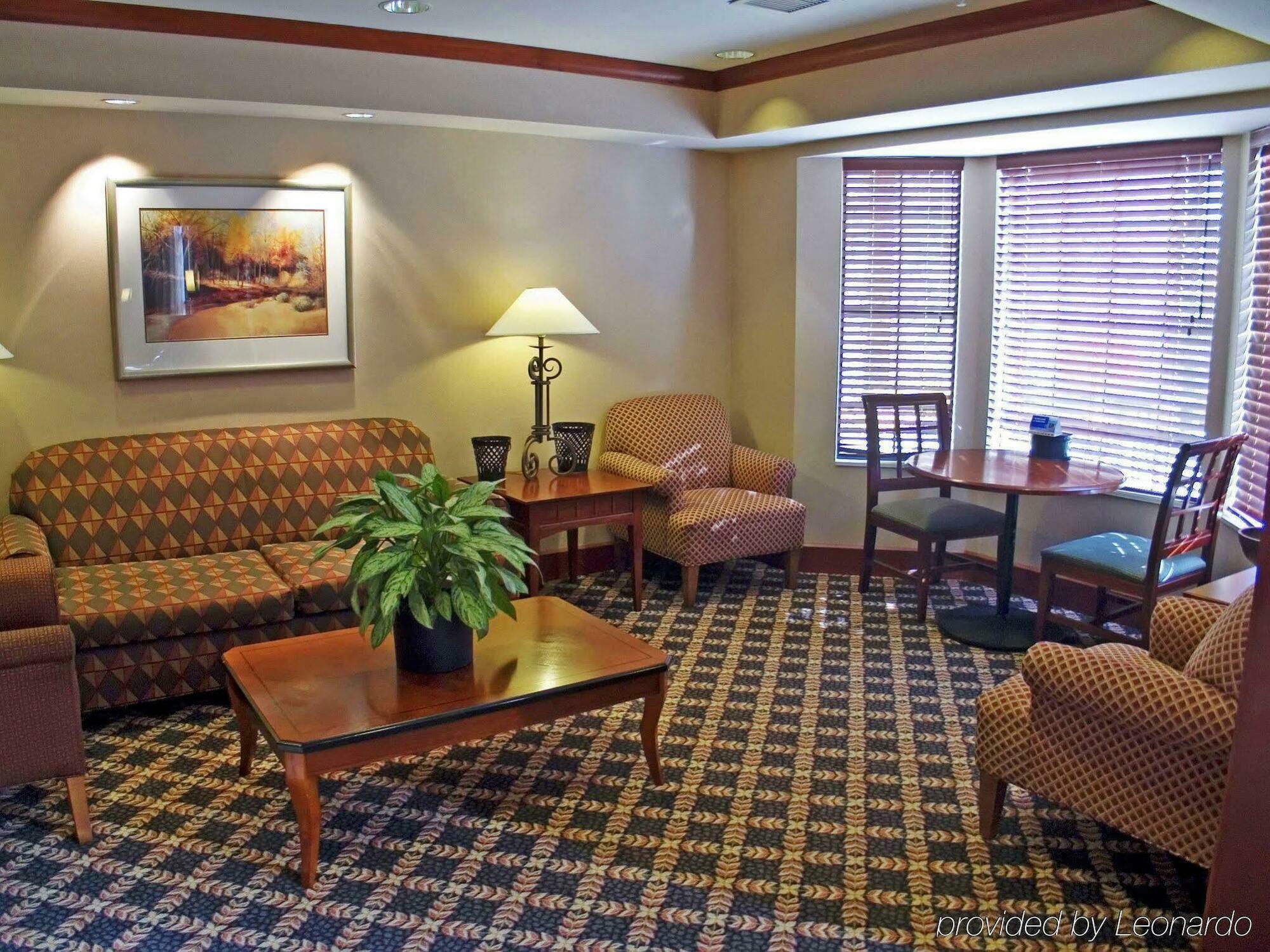 Staybridge Suites Grand Rapids-Kentwood By Ihg Cascade Interior foto