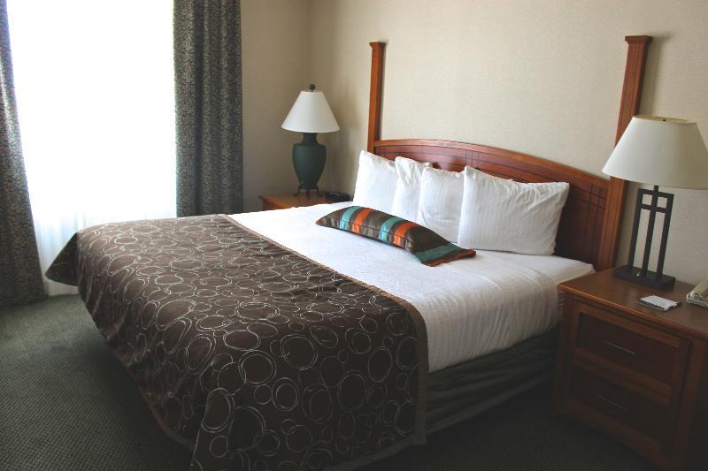 Staybridge Suites Grand Rapids-Kentwood By Ihg Cascade Exterior foto